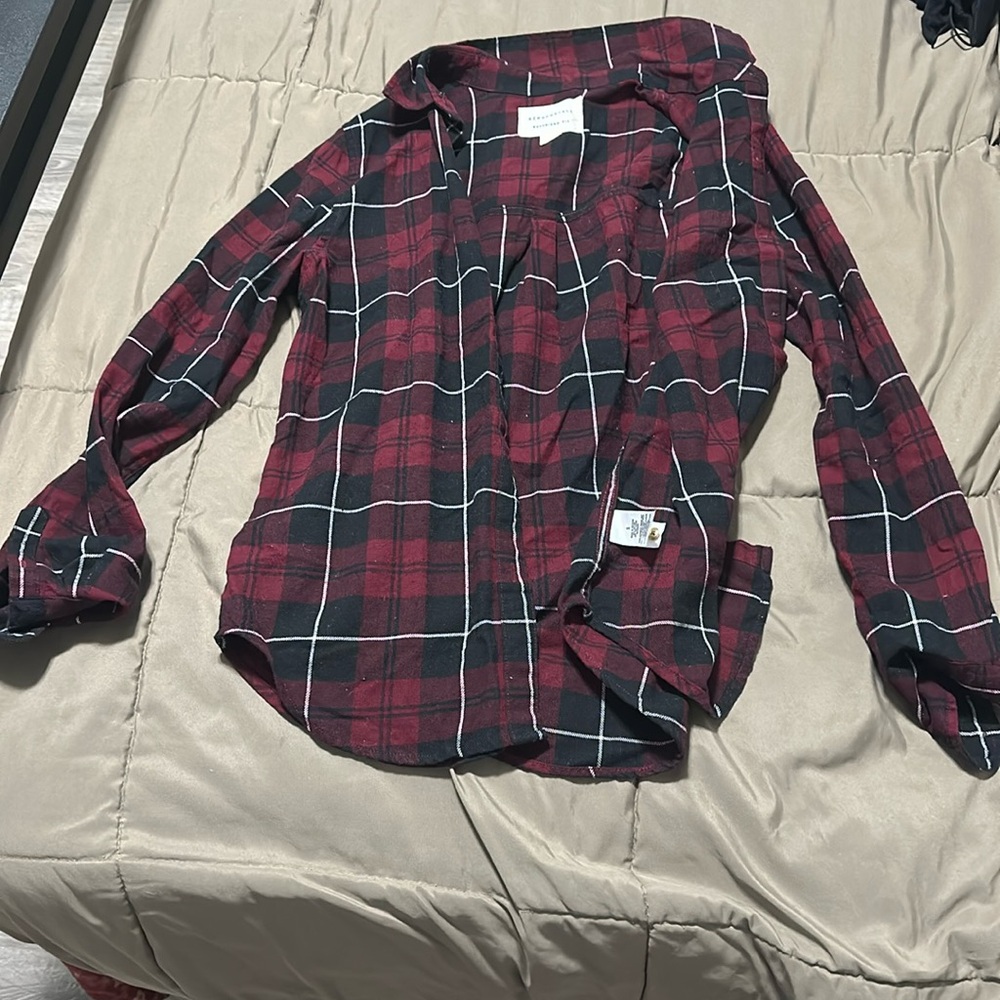 Aeropostale Button Down Flannel Shirt. Size small.